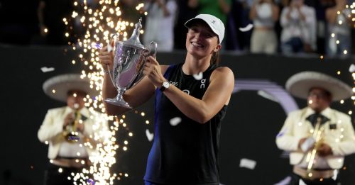 年終女網總決賽｜2比0橫掃佩古拉   斯維泰克奪冠重返世界第一