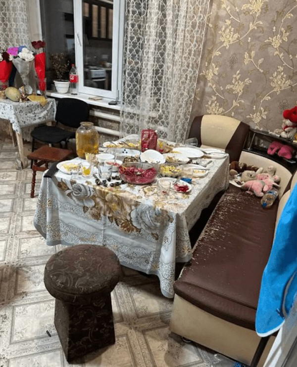 俄乌战争｜乌克兰一家九口遭灭门俄两军人被捕| 中國報China Press