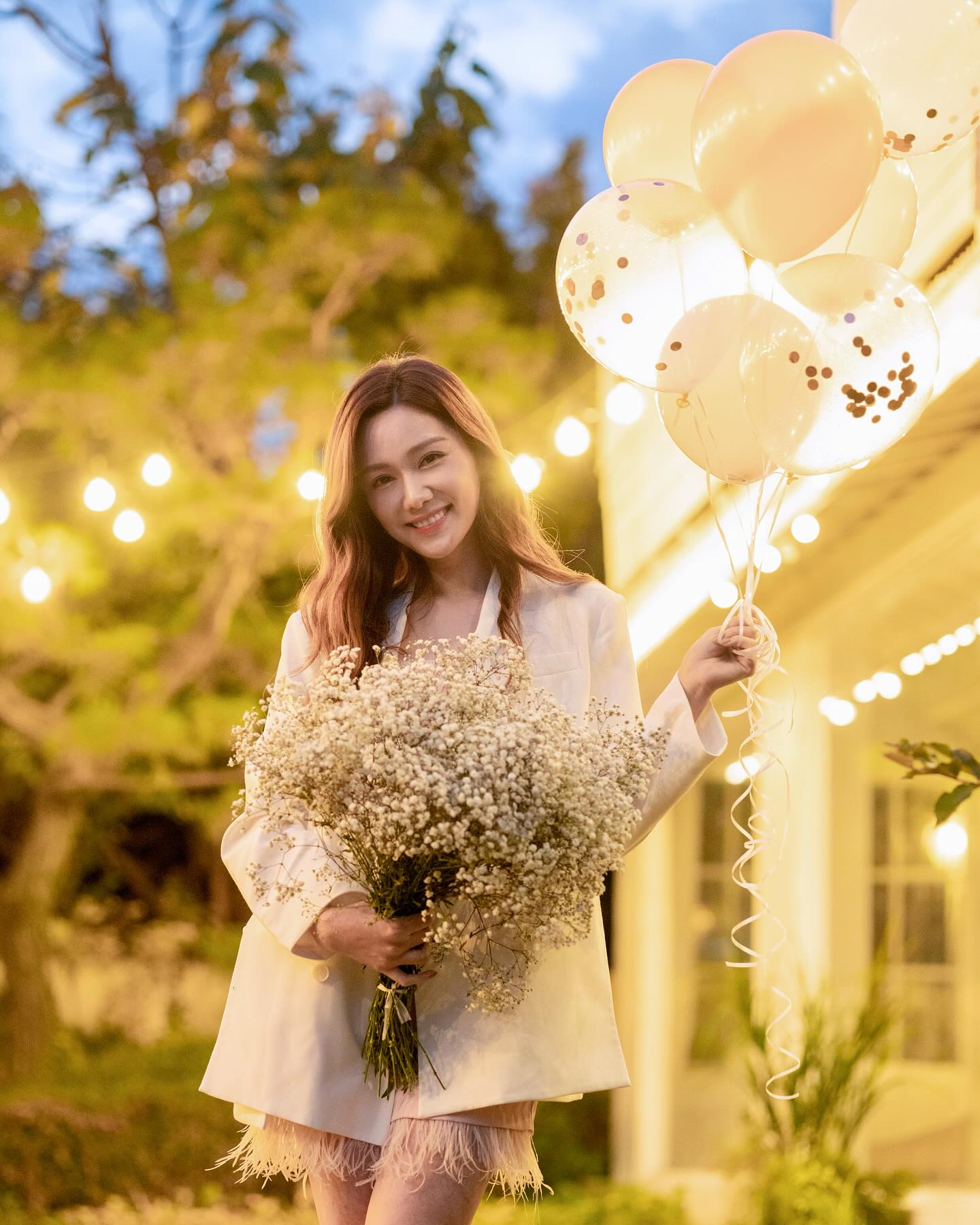 汤洛雯很快将出嫁成为人妻。 