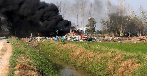 烟花厂爆炸 至少酿23死