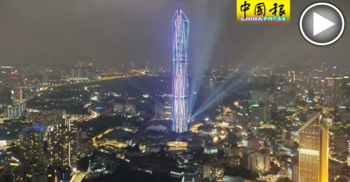 今晚隆市星空夺目  默迪卡118大楼 灯光秀迎开幕