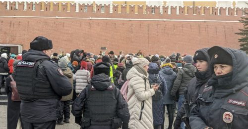 俄乌开战｜红场报导俄军亲属抗议 包括法新社20记者被捕