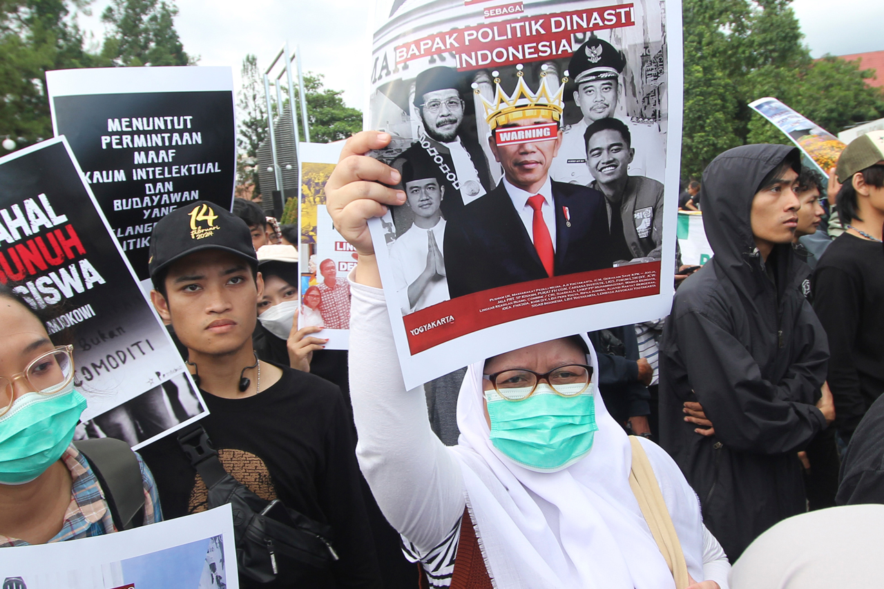印尼选举｜纪录片：佐科威利用国家资源 助力普拉博沃选总统