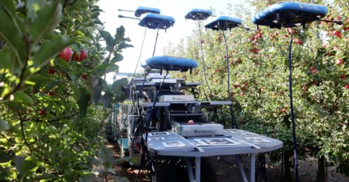 AI農場省勞力 飛天機器人24小時工作