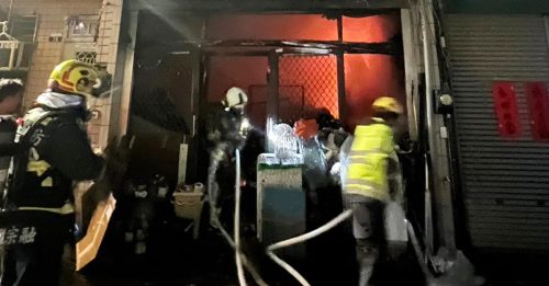 台中民宅大火 30多只猫犬烧到仅剩骨骸