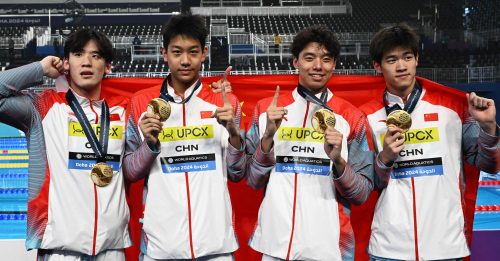 世界游泳锦标赛 | 中国首夺接力赛冠军  潘展乐破世界纪录