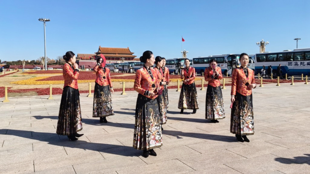 中国两会｜故宫博物院书记提案 建中华礼仪服饰体系