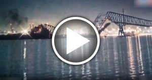 美馬里蘭大橋被船撞斷 10幾輛車落水