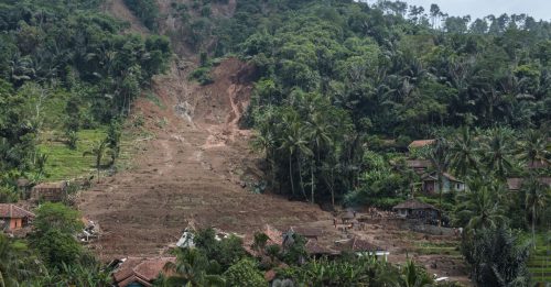 印尼西爪哇2村莊土崩 5死5失蹤