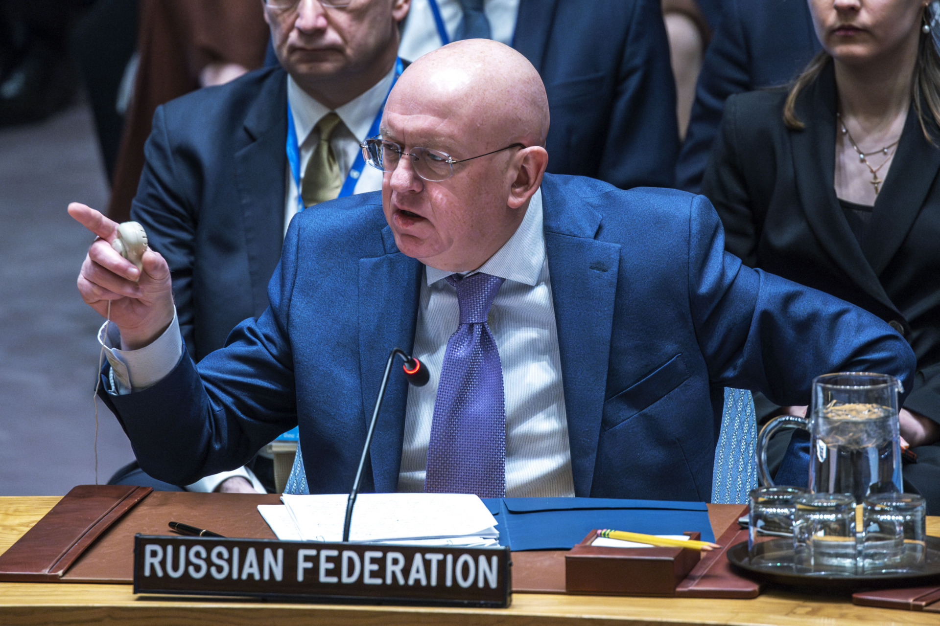 俄驻联合国大使内本齐亚在否决草案后发言。（法新社）