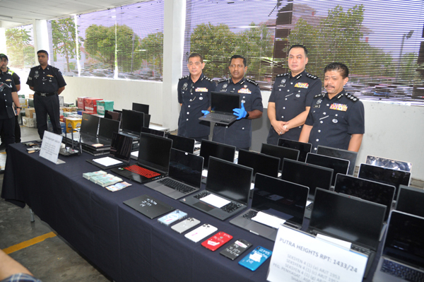 Part 2｜不为50万巨款所动 正直保安 全网夸赞