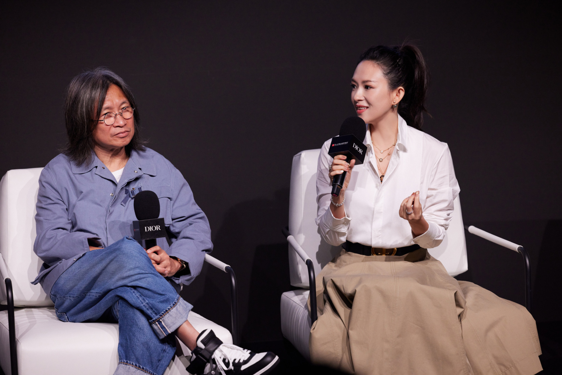 章子怡表示陈可辛导演是她的恩人。
