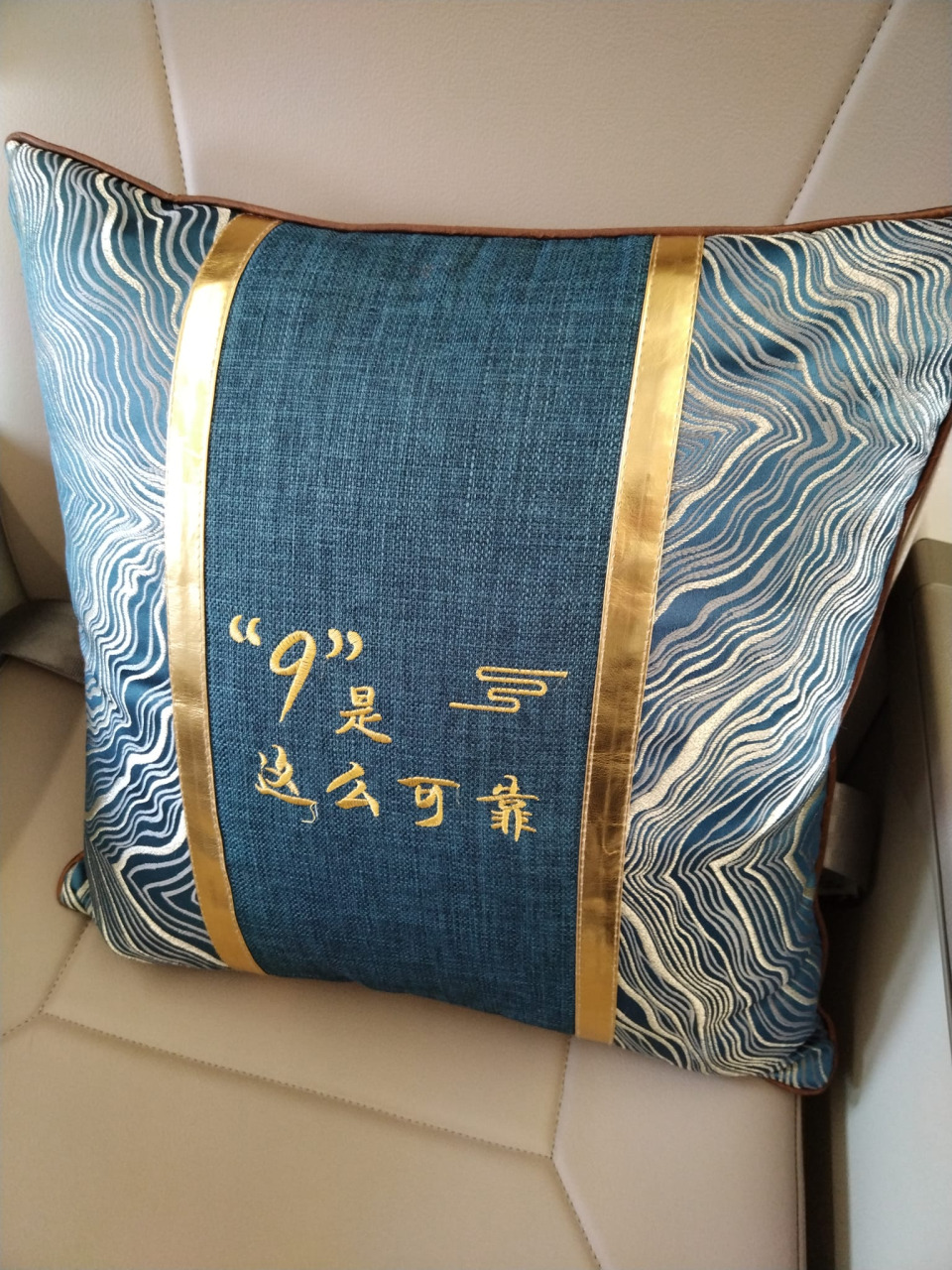 中国商飞快线ARJ-21客机 首次在马进行演示飞行