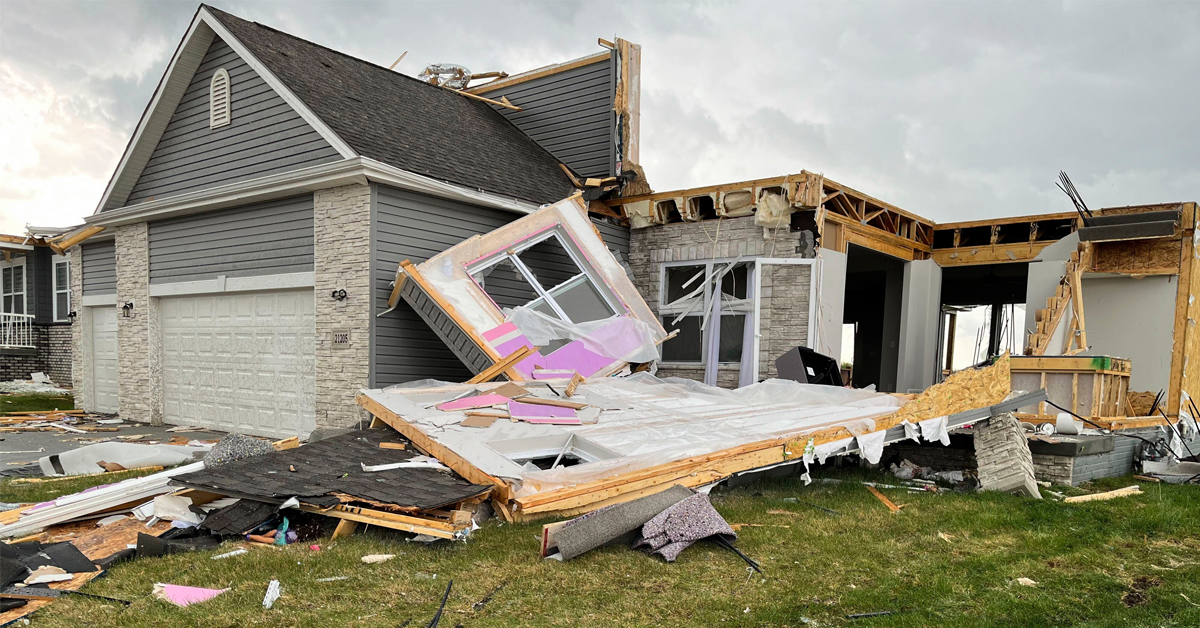 龙卷风侵袭美中部地区 夷平房屋 3人受伤
