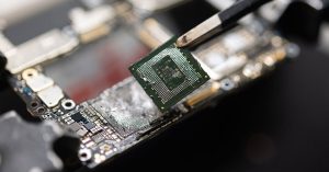 砂州政府携手英企 打造晶片设计公司