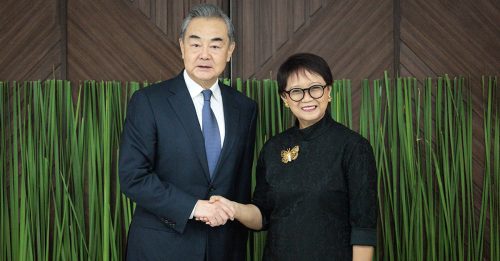 王毅出访印尼 中印盼维护区域和平稳定