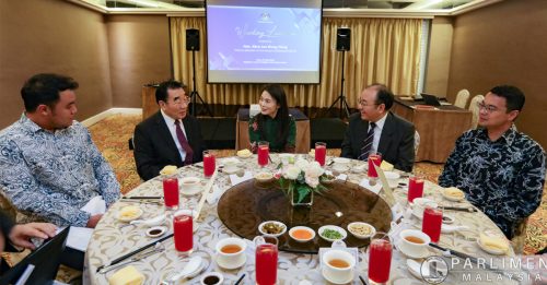 中國政協副主席與代表團到訪 劉強燕設宴款待張慶黎