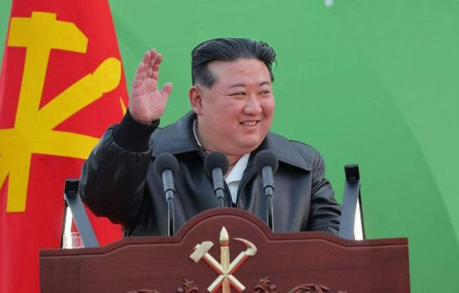 朝鲜播出一首新歌 颂赞金正恩“可亲的父亲”