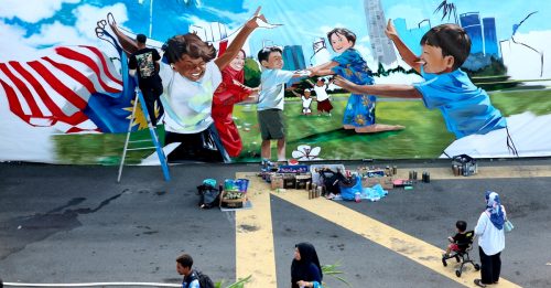 北马区全民昌明活动展现团结壁画 多元民族儿童和乐融融耍闹嬉戏