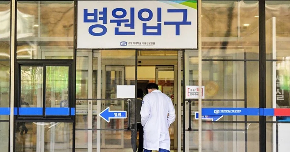 为避免医生不足，韩国允许持外国执照的医生在该国实施诊疗。