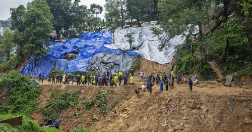 印度东北连日豪雨 采石场坍塌酿10死