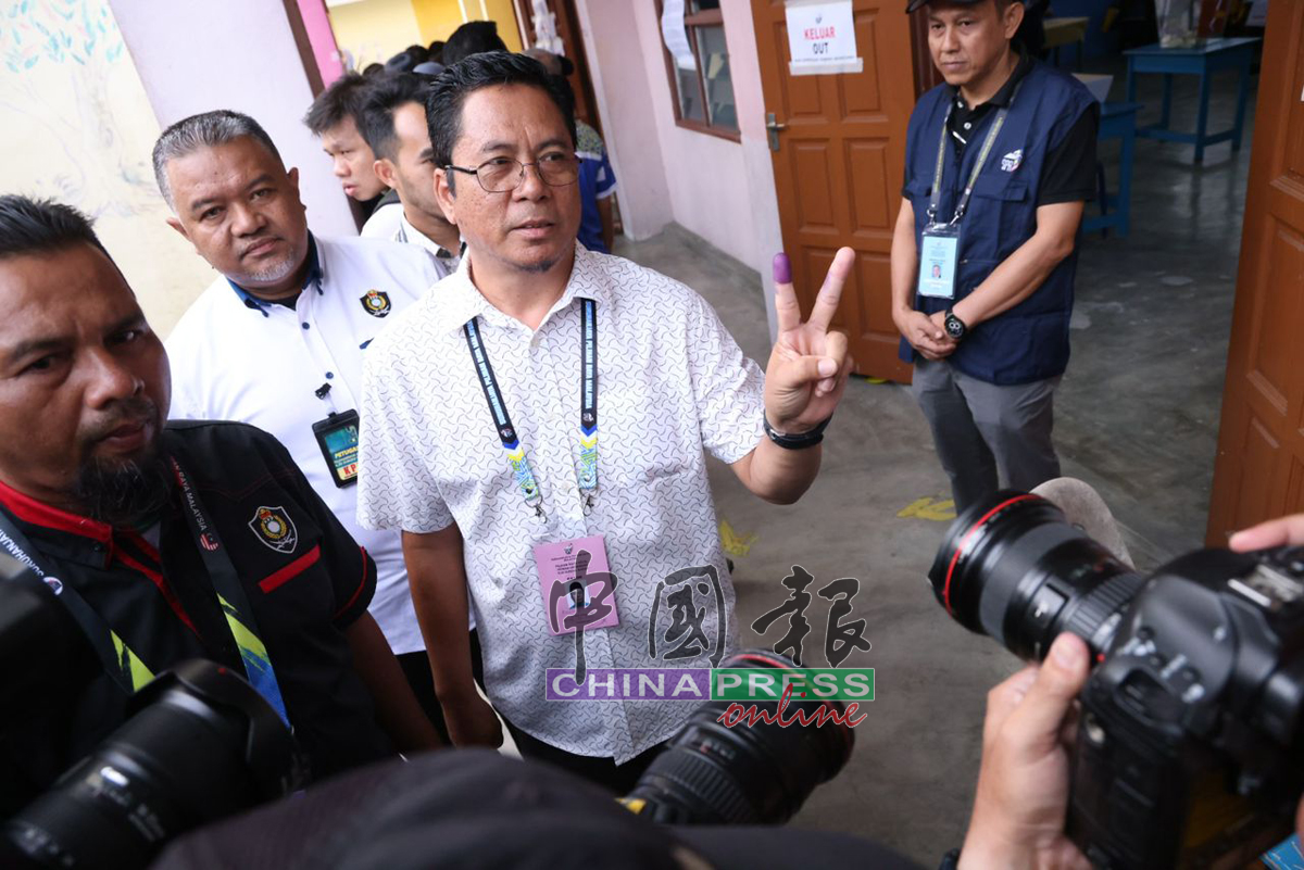 双溪峇甲补选｜国盟候选人阿比丁 投下神圣一票