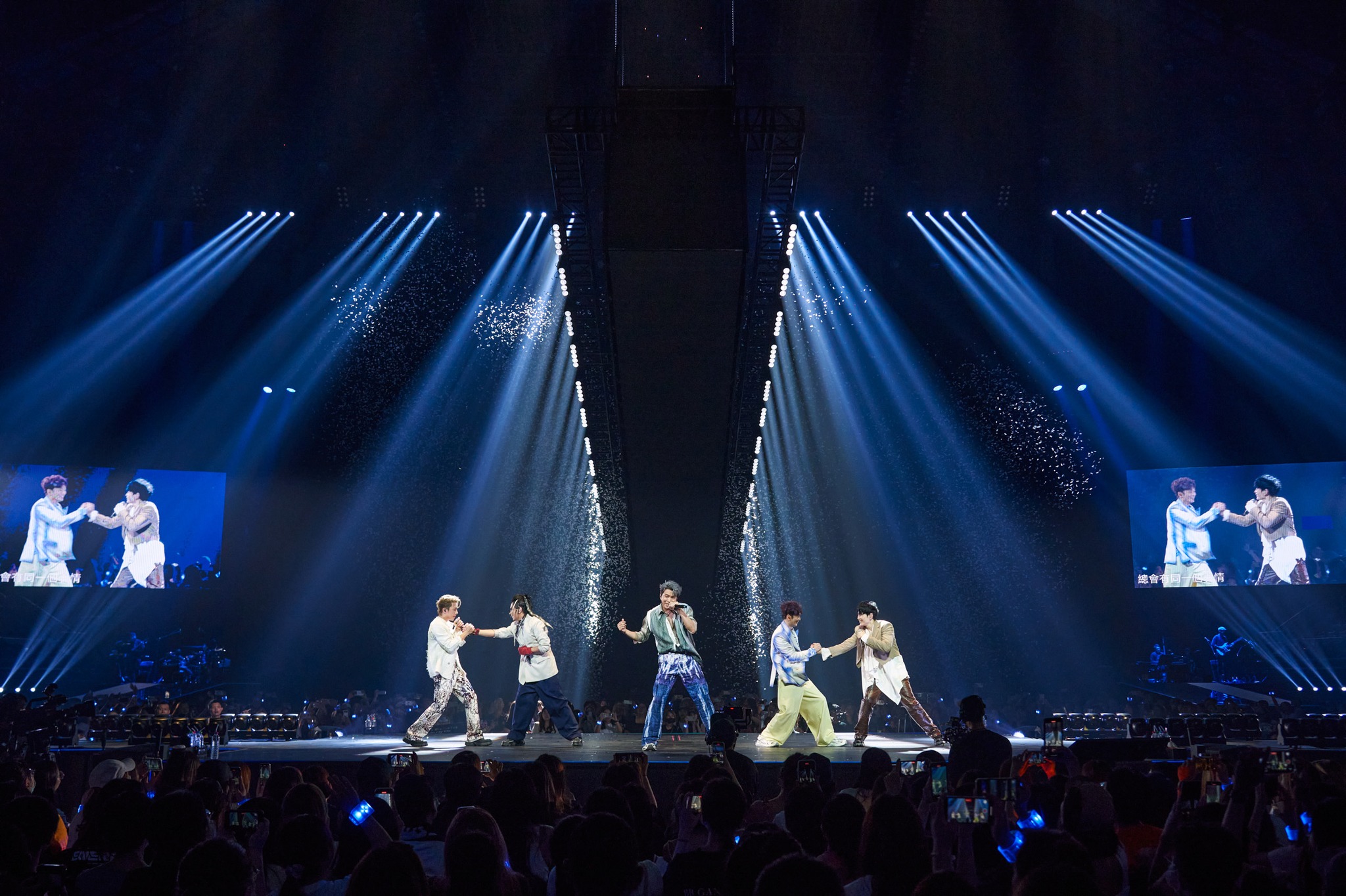 Energy在台北小巨蛋开唱。