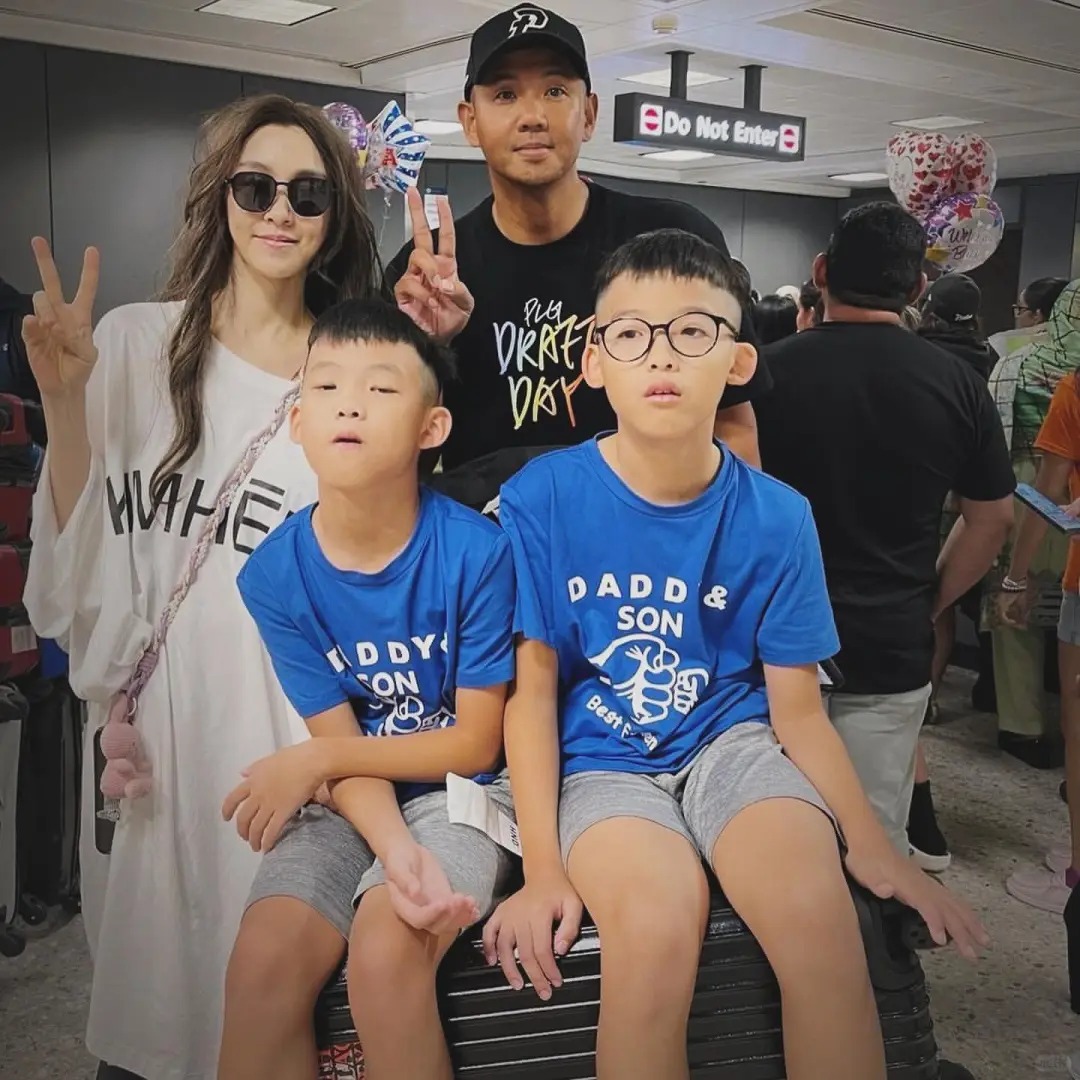 范玮琪与陈建州被拍到现身大阪机场。