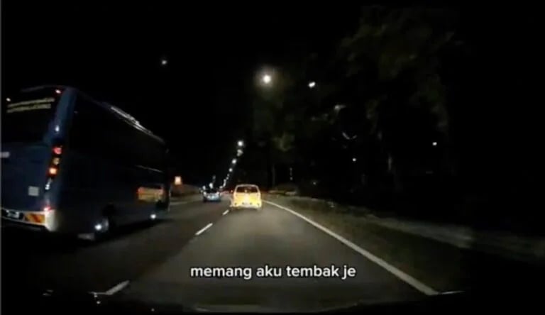 Axia轿车司机疑似无法正常行驶，车子不断左右摇摆。