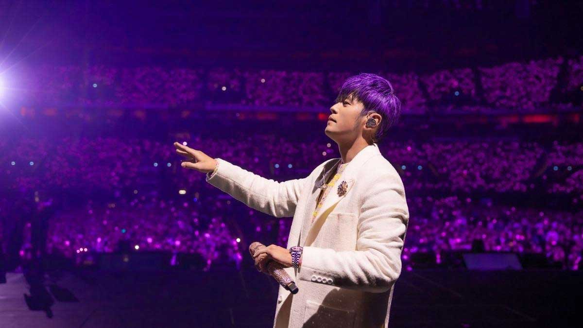 周杰伦大巨蛋演唱会引爆抢票大战，黄牛更是恶意哄抬价格。