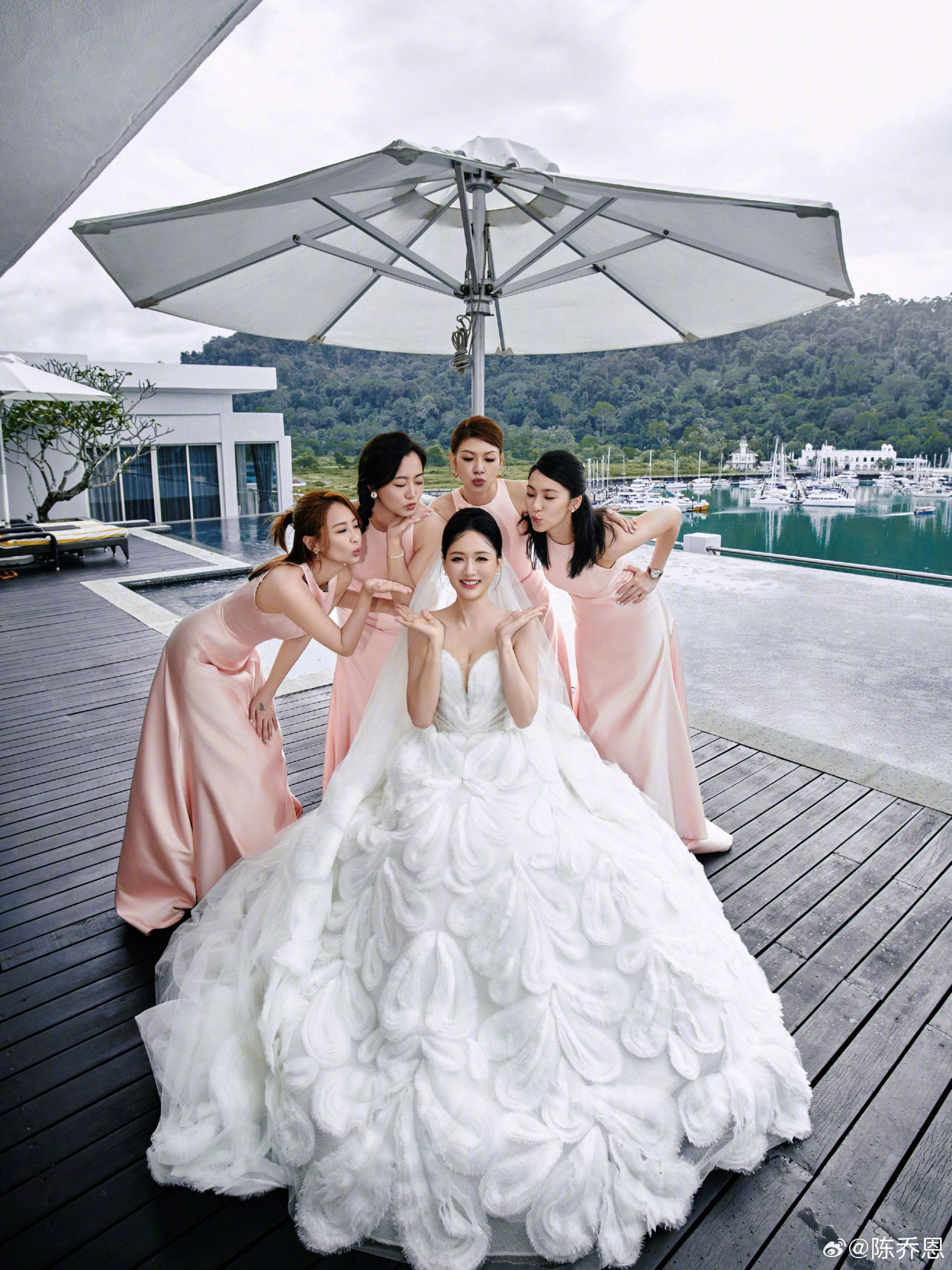 拥D奶丰满好身材  陈乔恩曝又大又美秘密