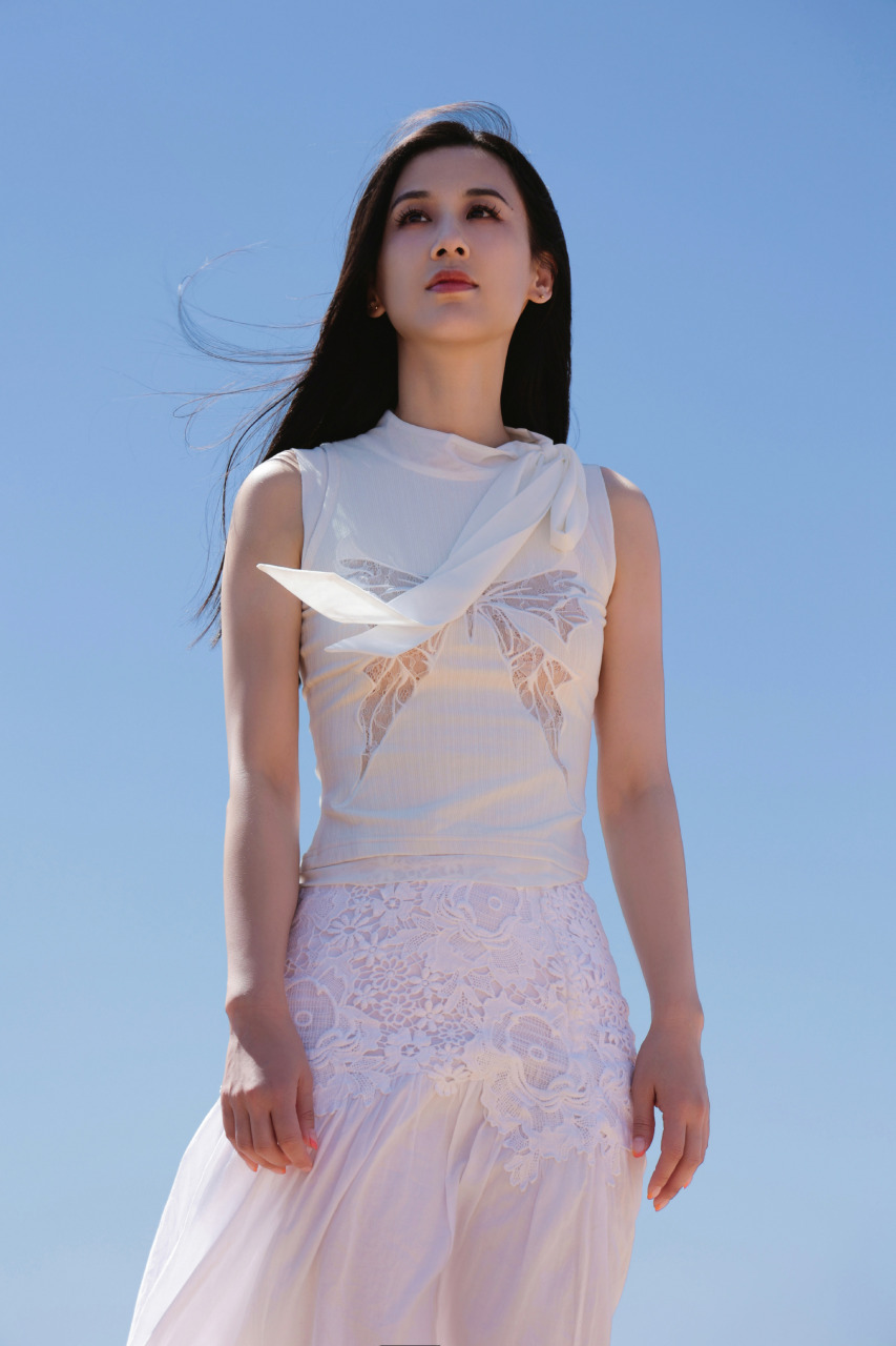 态度转变称不想离婚  黄圣依遭质疑赚流量