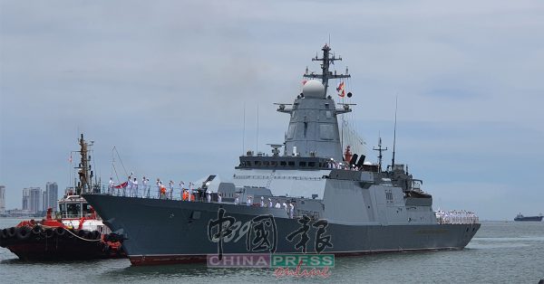 俄罗斯海军太平洋舰队的“阿尔达尔-齐登扎波夫”号护卫舰(舷号339)。