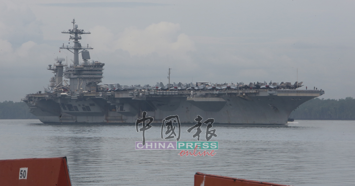 美国海军“林肯”号航空母舰。