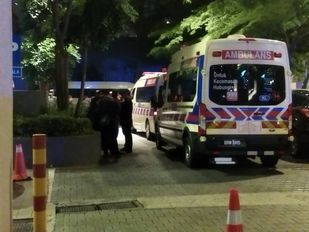 4越南悍匪与警驳火 于Imbi路公寓全被歼