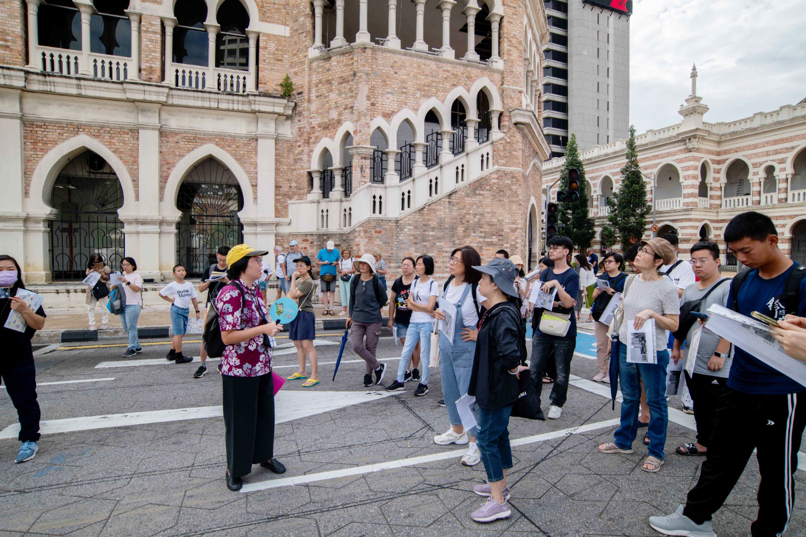 当参观者了解建筑背后的故事，并从中感受到文化的共鸣时，建筑便不再仅是冷冰冰的硬体，而成为一种艺术，与音乐、绘画等形式无异。