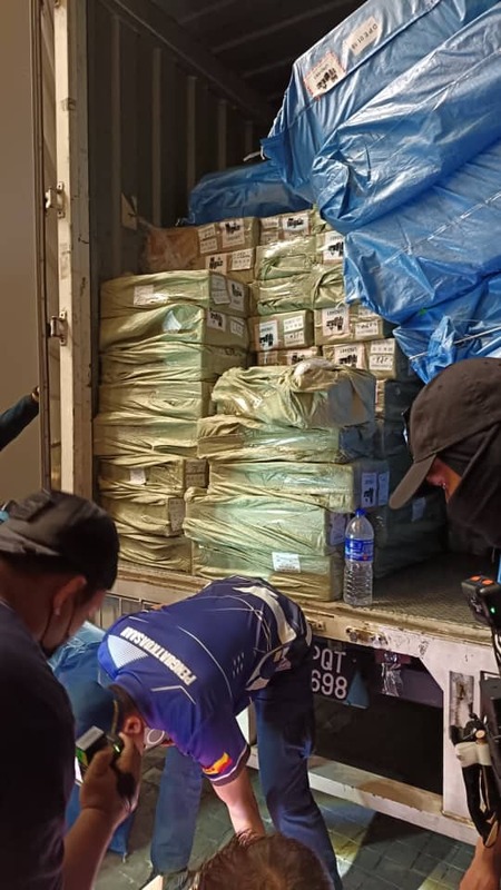 涉勾结电子烟走私集团 反贪会捕6关税局官员