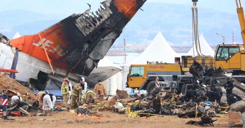 韩客机坠毁｜济州航空空难酿179死 黑匣子文字档接近完成