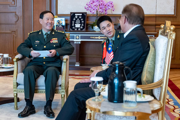 安华接见中国参谋长