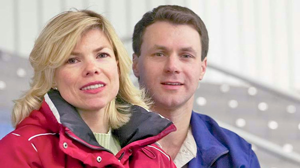 俄罗斯双人花样滑冰前世界冠军希什科娃和丈夫瑙莫夫。