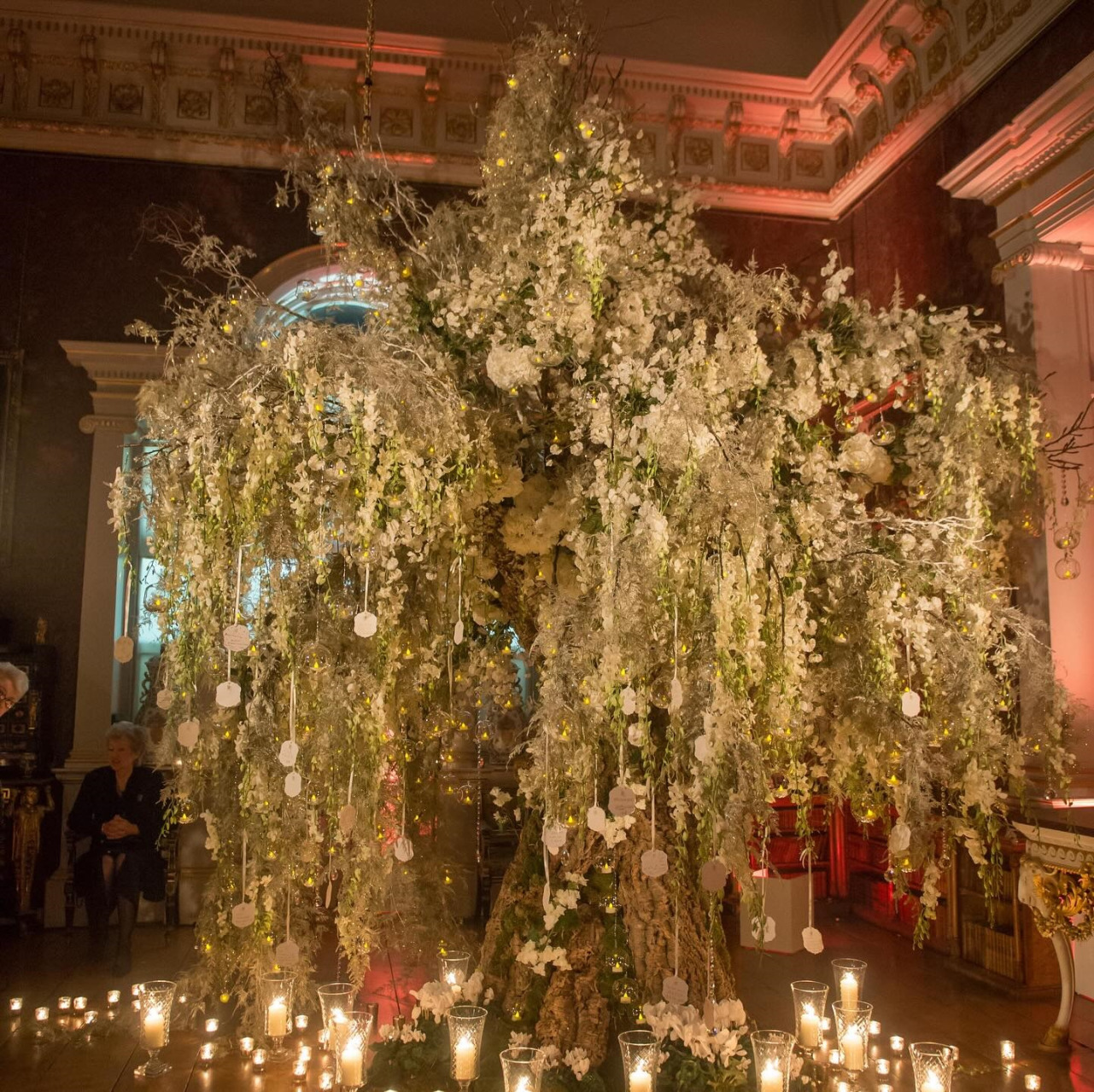 周杰伦昆凌结婚10周年  晒甜蜜合照揭2事不变