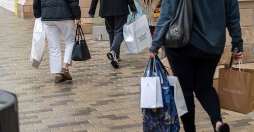 10%人掌控近5成消费 美国经济全靠富人买买买