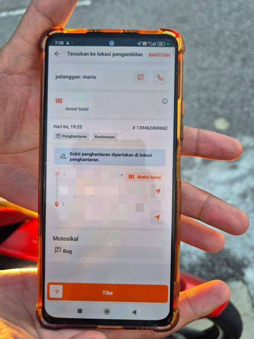 借贷公司指示Lalamove送货员到许女士家向她收取现金。（照片由许女士提供）
