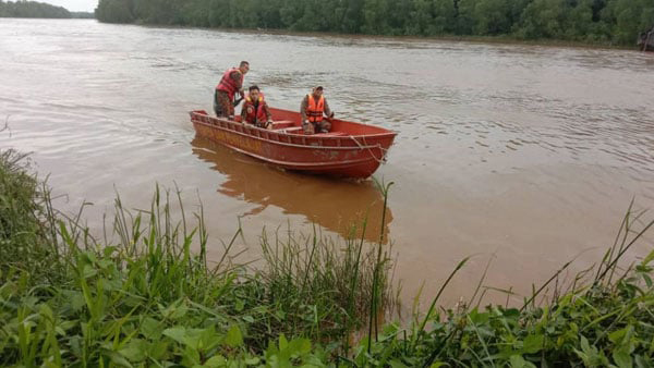 哥哥找到了 证实溺毙 妹妹仍生死未卜！