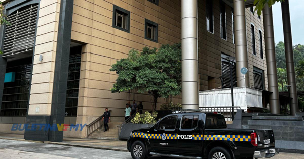 警方接获投报后,赶抵现场展开调查。(取自Buletin TV3)