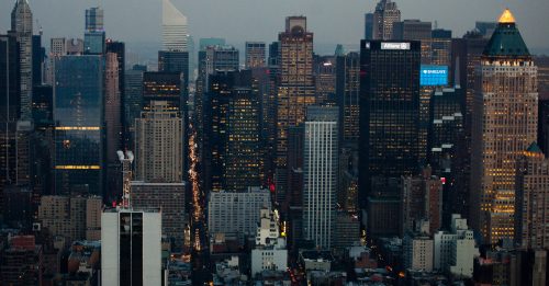 新债王也怕了关税战 美国衰退几率恐达60%