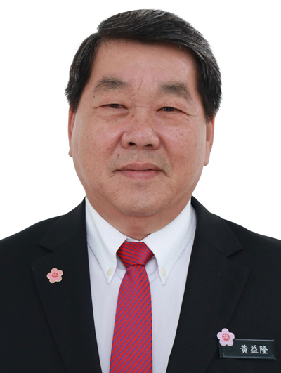 黄益隆:出席大会中央代表名单于5月17日中午12时截止。