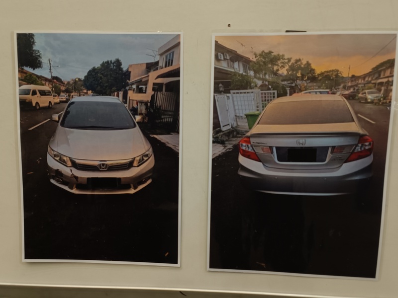 警方在行动中起获2辆本田思域轿车，市值约7万令吉。
