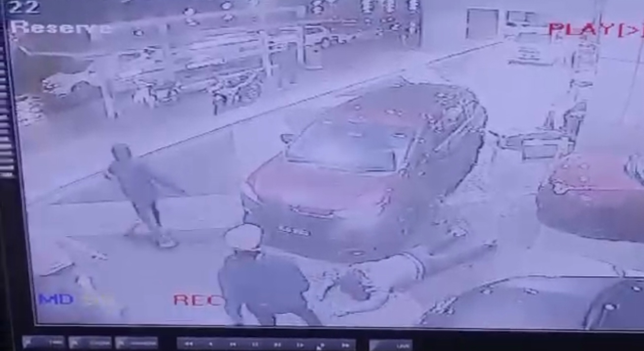 黑帮午夜仇杀｜逃命过程不慎摔倒 死者东躲西闪 仍避不过“死神”