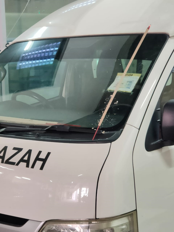 黑帮午夜仇杀｜逾10黑衣男女抵太平间 为2死者办理身后